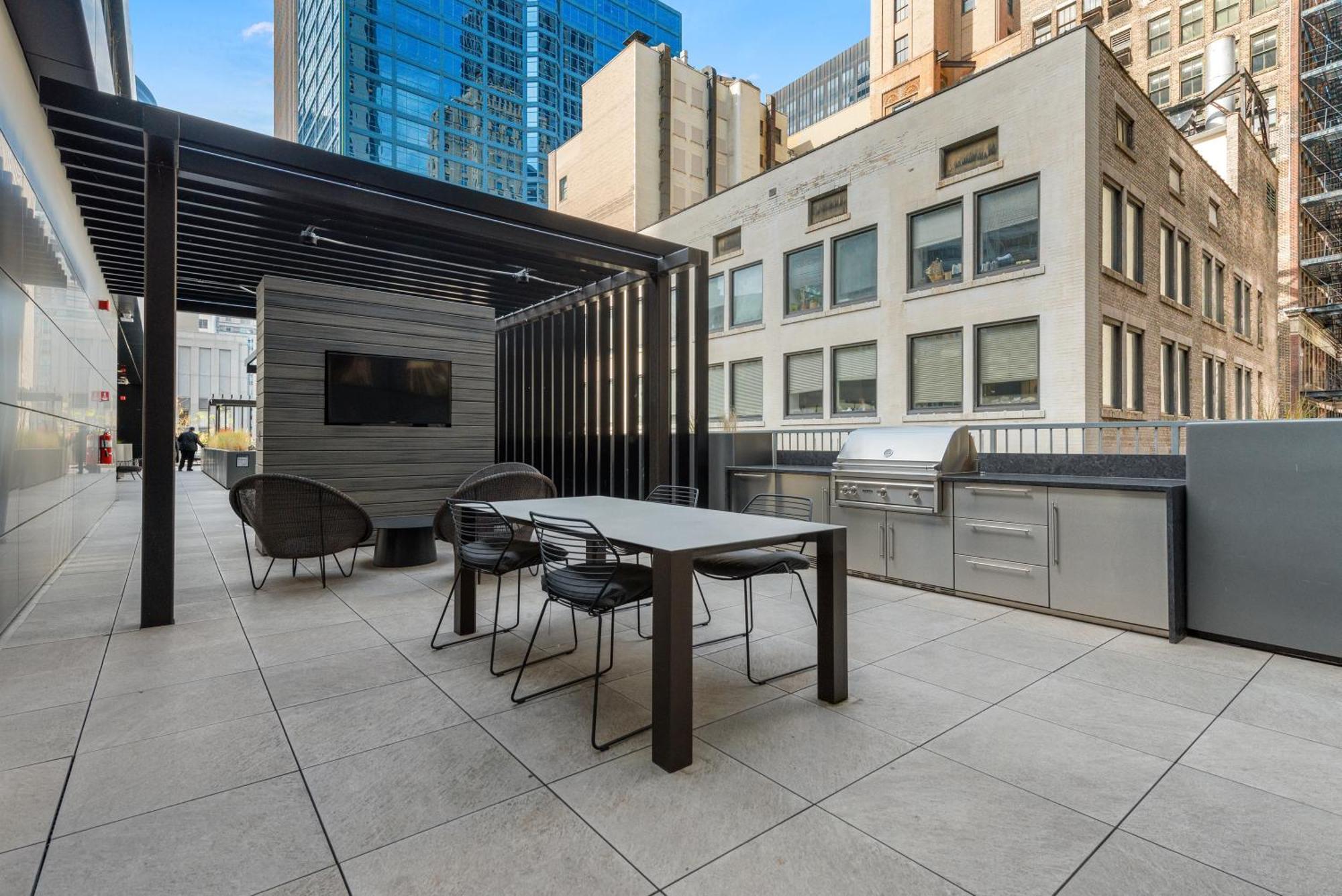 Experience Downtown Chicago At Millennium - Luxury Apartments In The Loop Extérieur photo