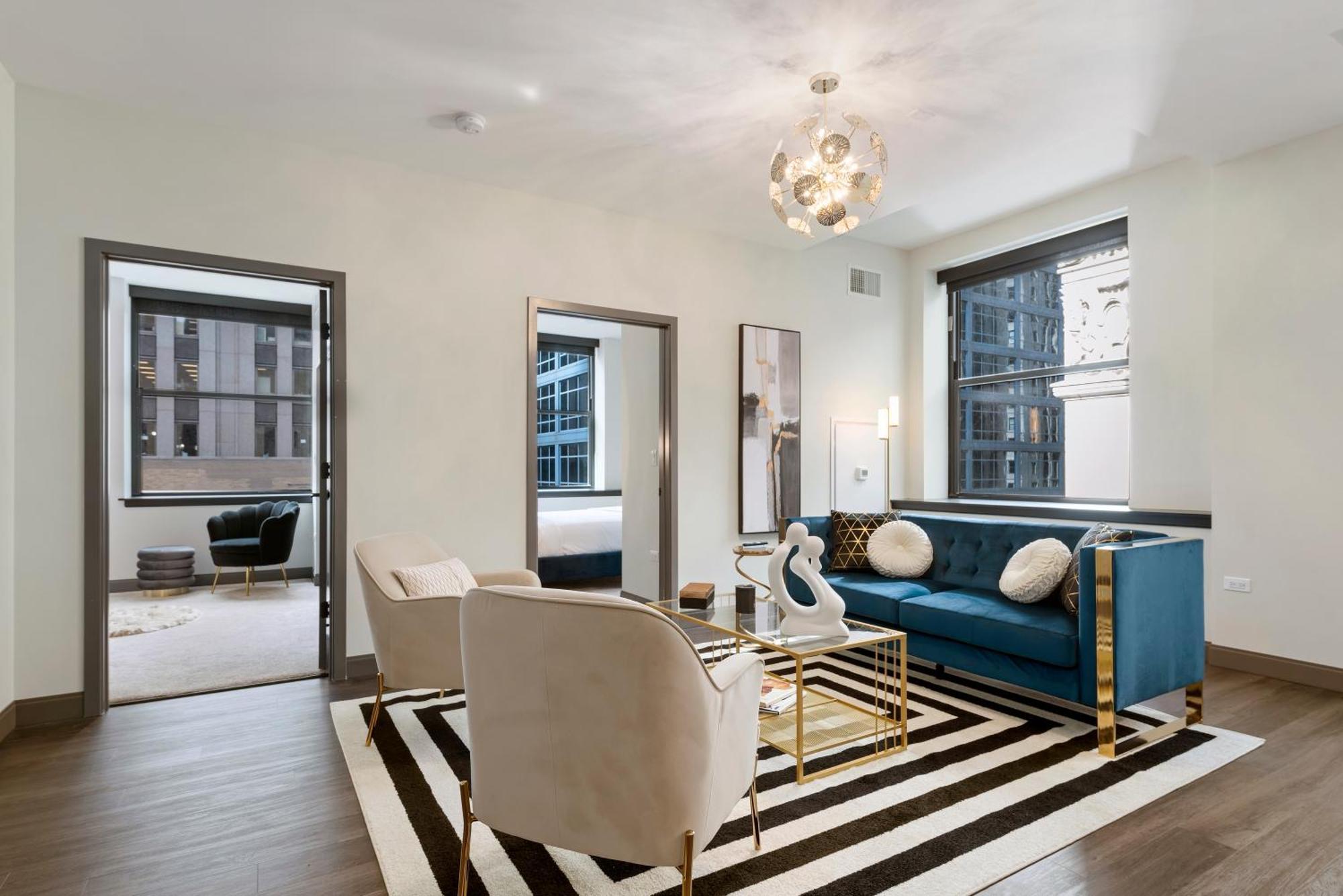 Experience Downtown Chicago At Millennium - Luxury Apartments In The Loop Extérieur photo