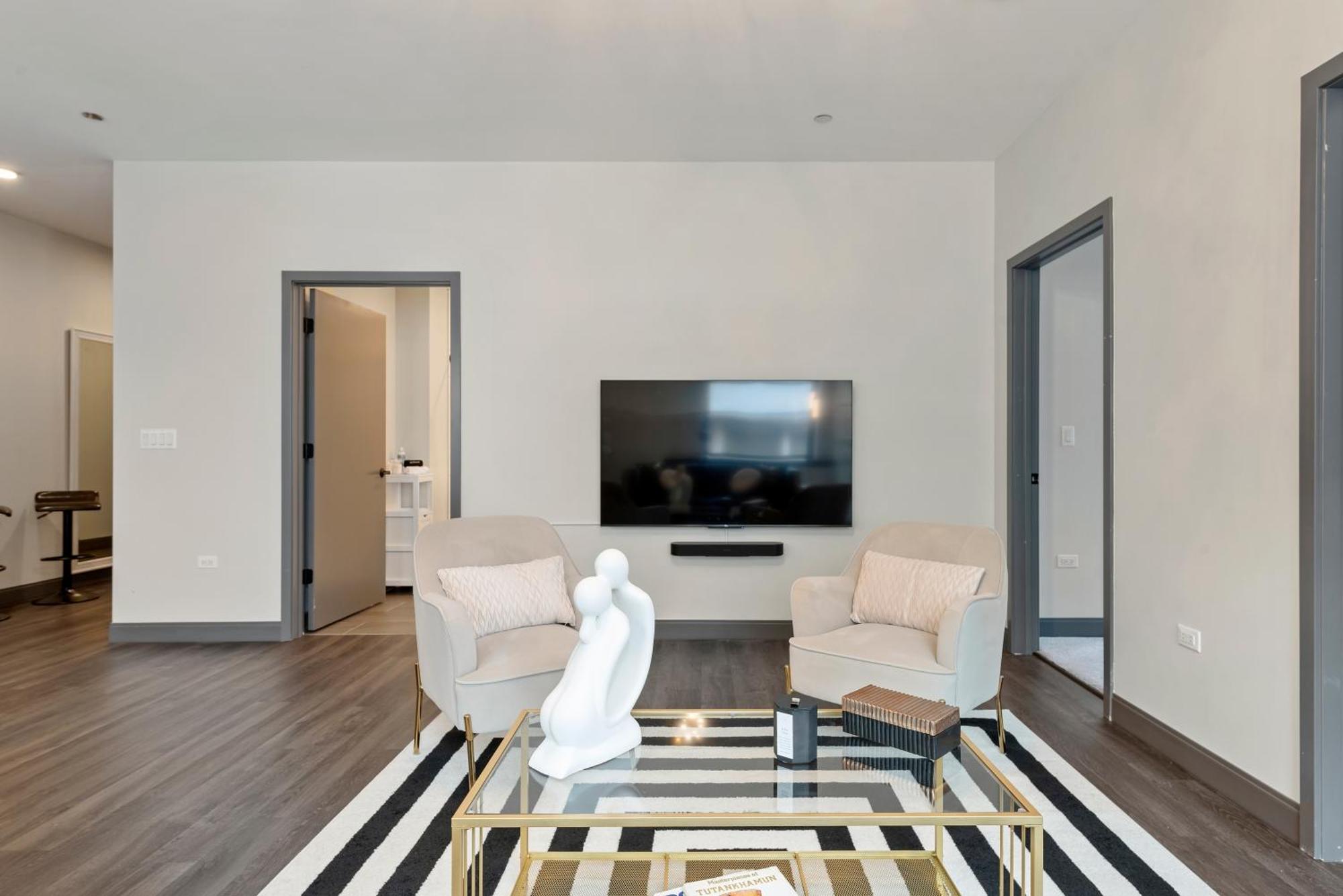 Experience Downtown Chicago At Millennium - Luxury Apartments In The Loop Extérieur photo